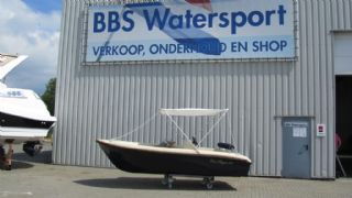 Klik hier voor de volledige advertentie.